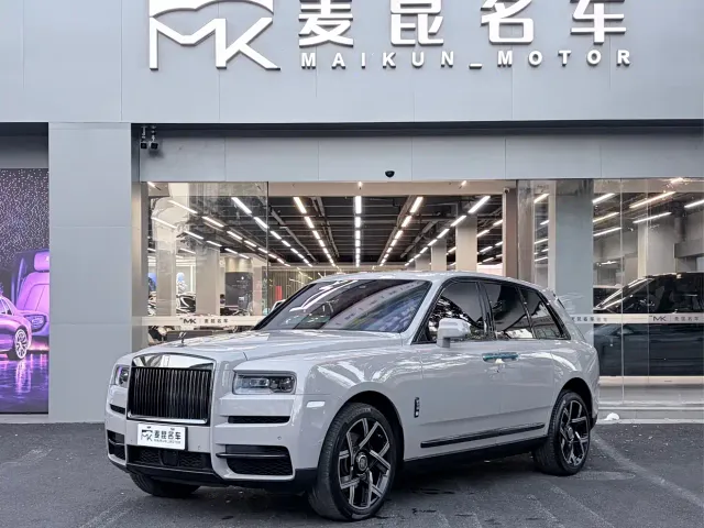 Фотография автомобиля — Rolls-Royce Cullinan