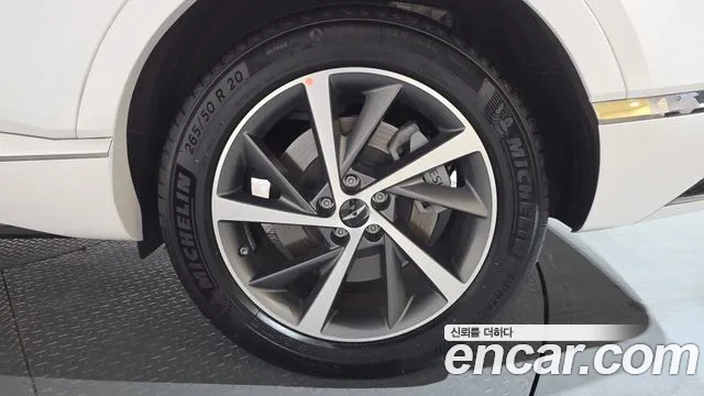 Genesis GV80 2.5T Бензин AWD — Фото автомобиля 5