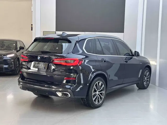 BMW X5 — Фото автомобиля 4