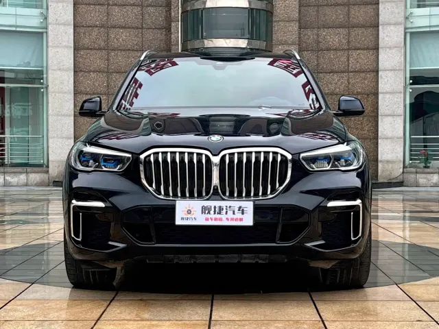 BMW X5 — Фото автомобиля 2