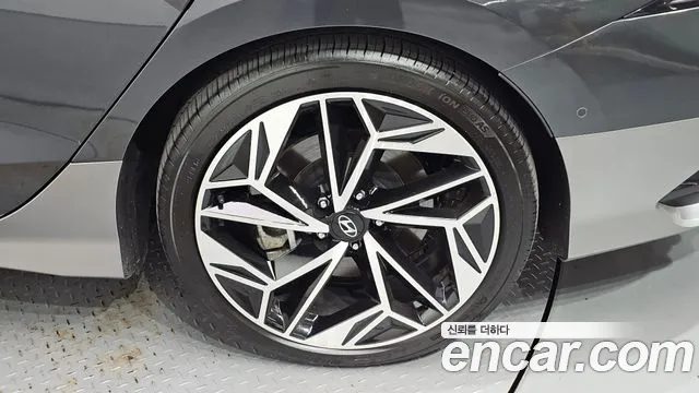 Hyundai Ioniq 6 — Фото автомобиля 6