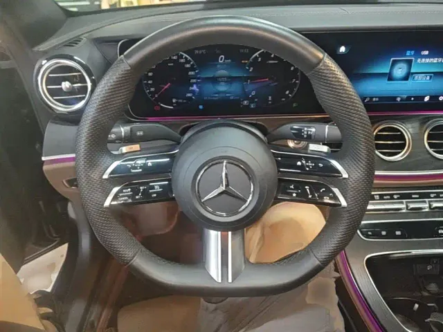 Mercedes-Benz E-Class — Фото автомобиля 10