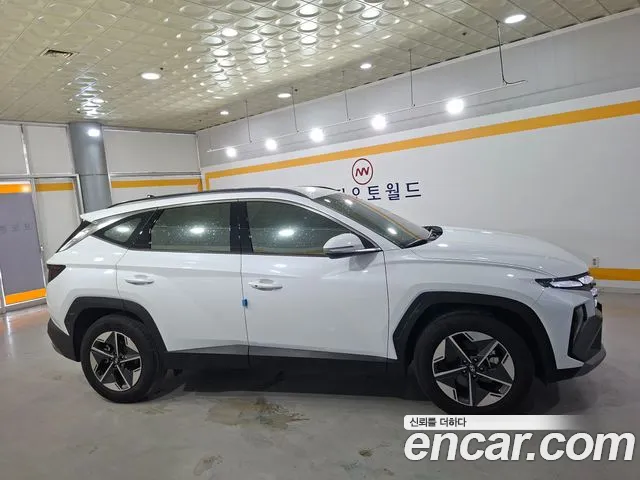 Фотография автомобиля — Hyundai Tucson
