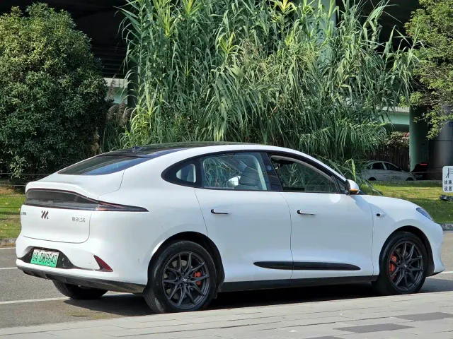 IM Motors LS6 — Фото автомобиля 5