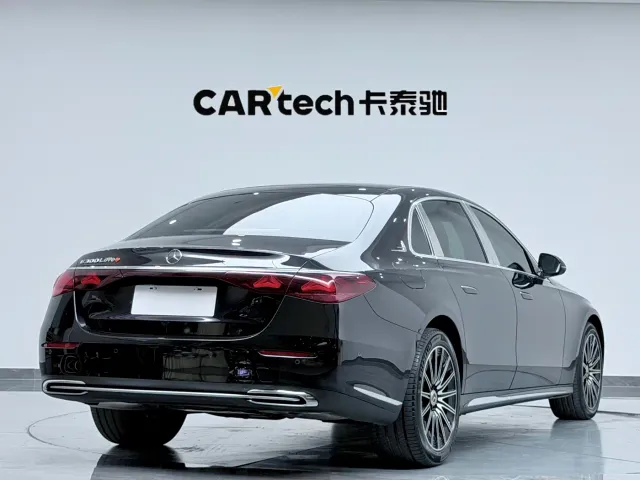 Mercedes-Benz E-Class — Фото автомобиля 7