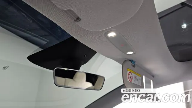 Tesla Model Y — Фото автомобиля 23
