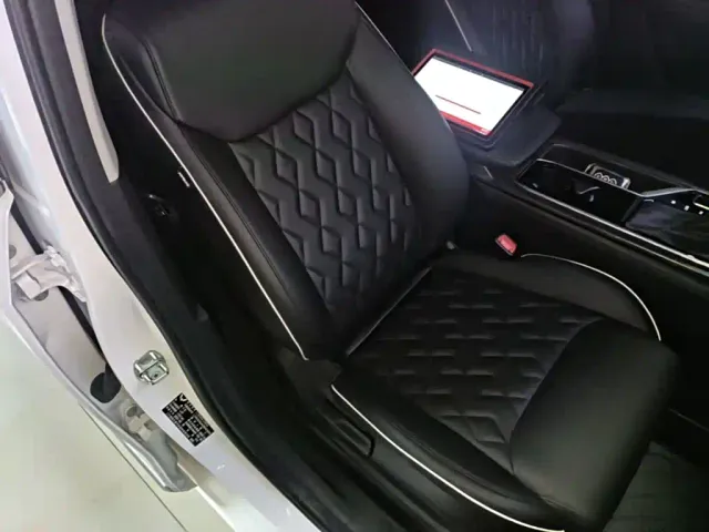 Wuling Jiachen — Фото автомобиля 24