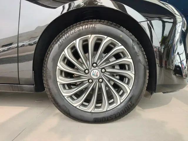 Buick LaCrosse — Фото автомобиля 16