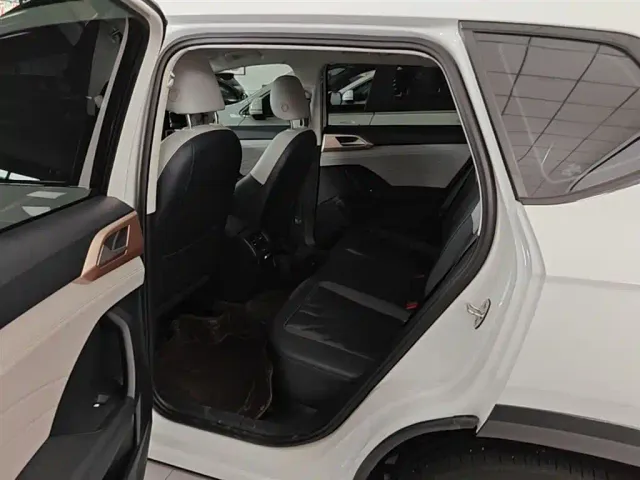 Volkswagen Tharu — Фото автомобиля 16