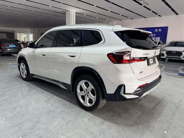 BMW X1 — Фото автомобиля 6