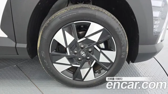 Hyundai Kona Kona (SX2) Бензин 1.6 турбо 2WD — Фото автомобиля 21