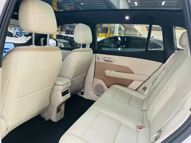 Toyota BoZhi 3X — Фото автомобиля 11