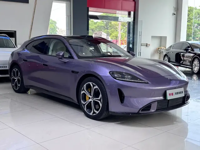 Shangjie Z7T — Фото автомобиля 3