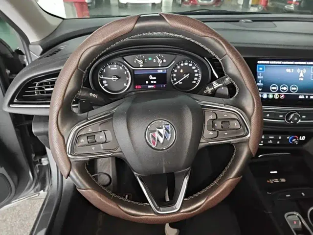 Buick Regal — Фото автомобиля 10
