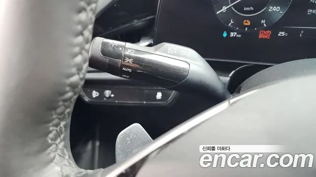 Kia Niro New — Фото автомобиля 28