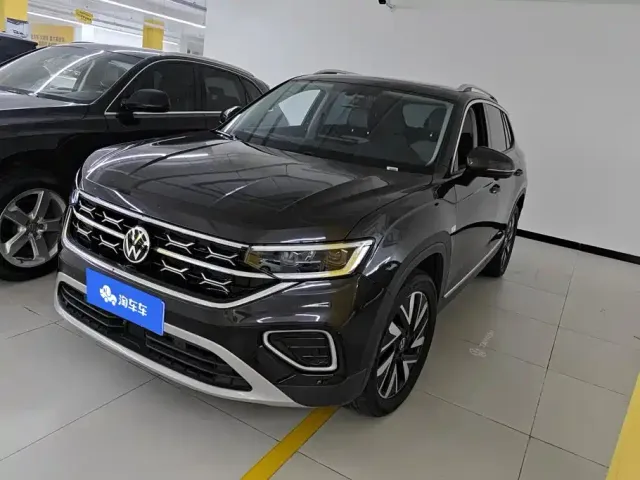 Фотография автомобиля — Volkswagen Tayron