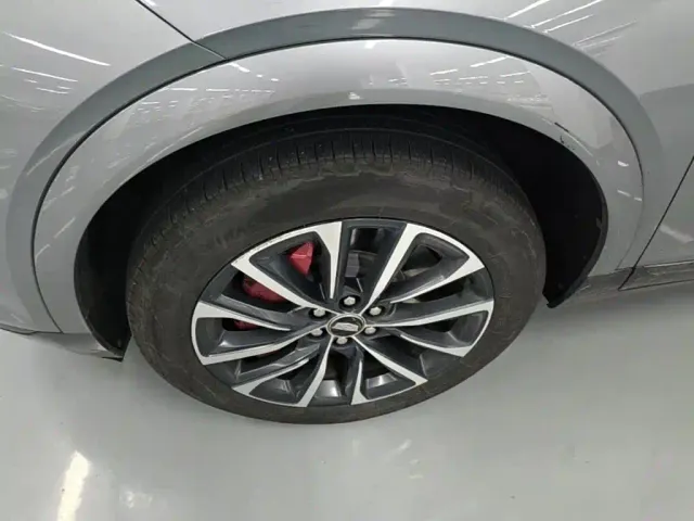 Cadillac XT5 — Фото автомобиля 22