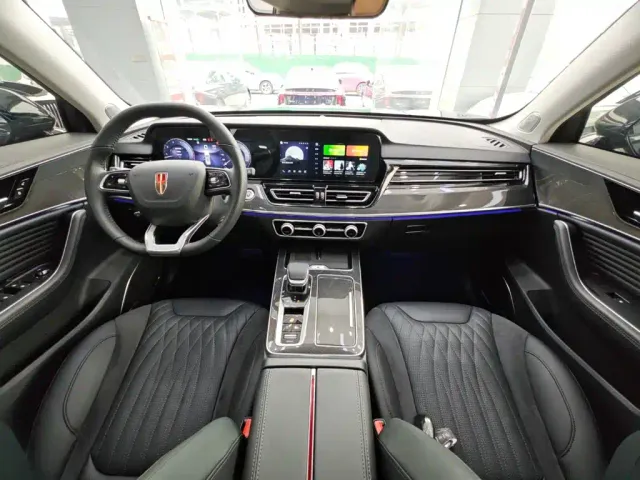 Hongqi HS5 — Фото автомобиля 4