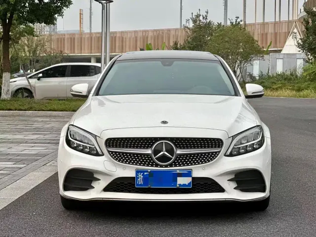 Mercedes-Benz C-Class — Фото автомобиля 2