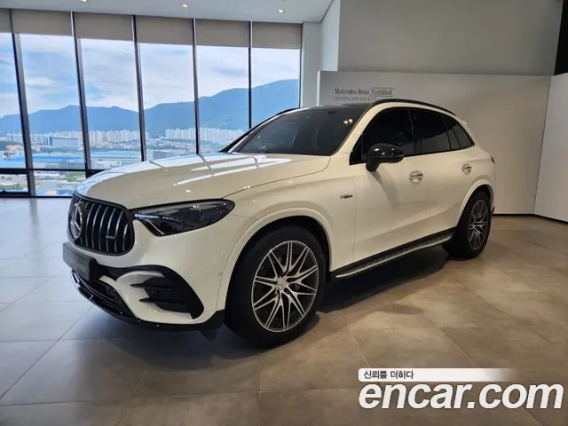 Фотография автомобиля — Mercedes-Benz GLC-Class