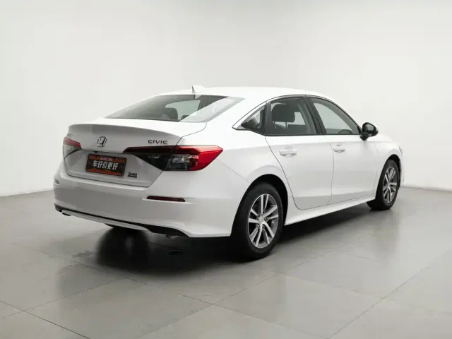 Honda Civic — Фото автомобиля 2
