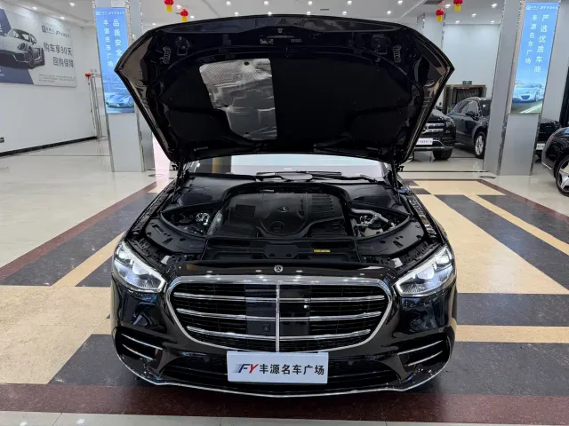 Mercedes-Benz S-Class — Фото автомобиля 25