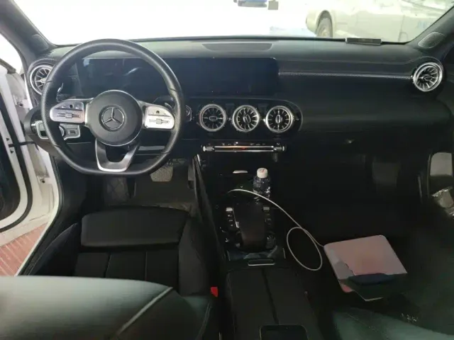 Mercedes-Benz A-Class — Фото автомобиля 10