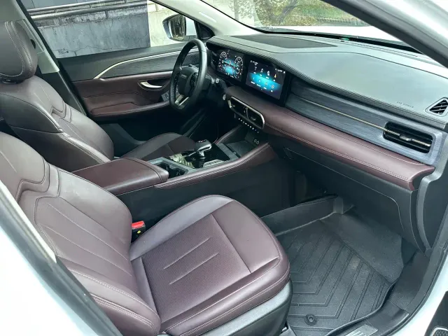 Jetour X90 Plus — Фото автомобиля 6