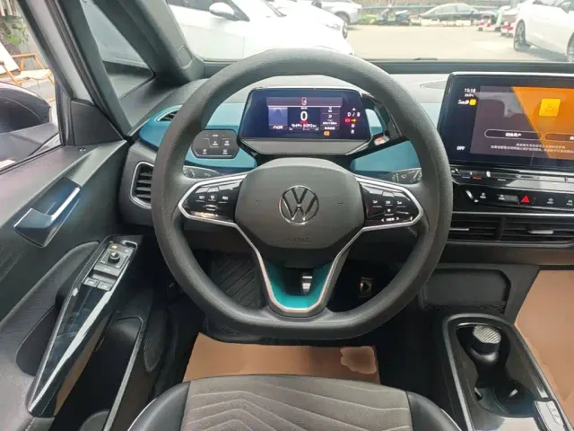 Volkswagen ID.3 — Фото автомобиля 10