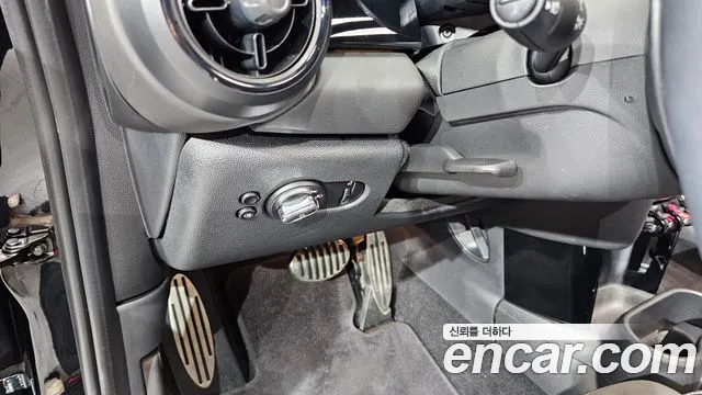 MINI Cooper — Фото автомобиля 23