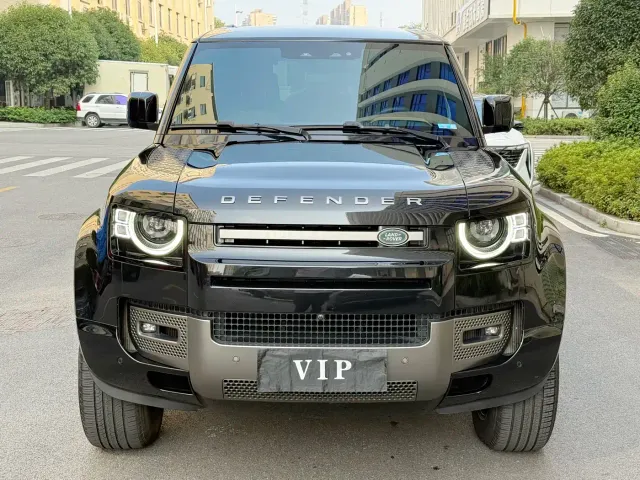 Land Rover Defender — Фото автомобиля 2