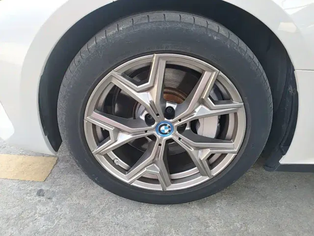 BMW i3 — Фото автомобиля 22