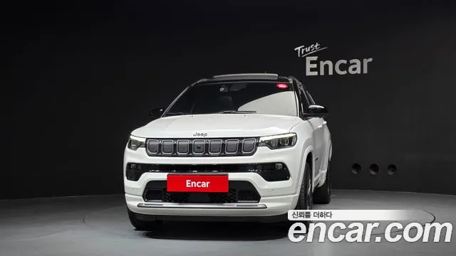 Jeep Compass — Фото автомобиля 3