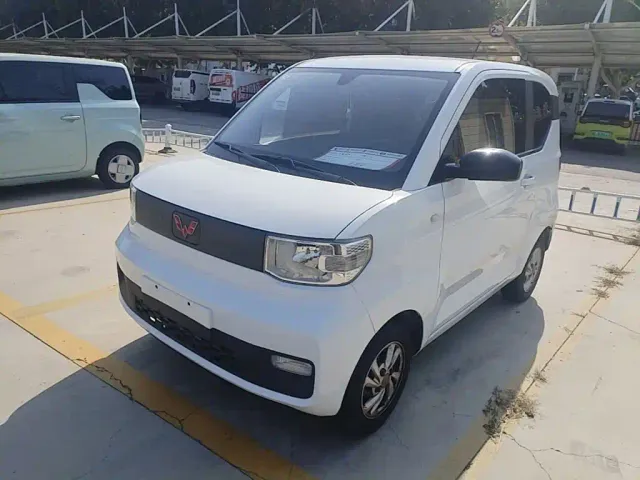 Фотография автомобиля — Wuling Hongguang Mini EV