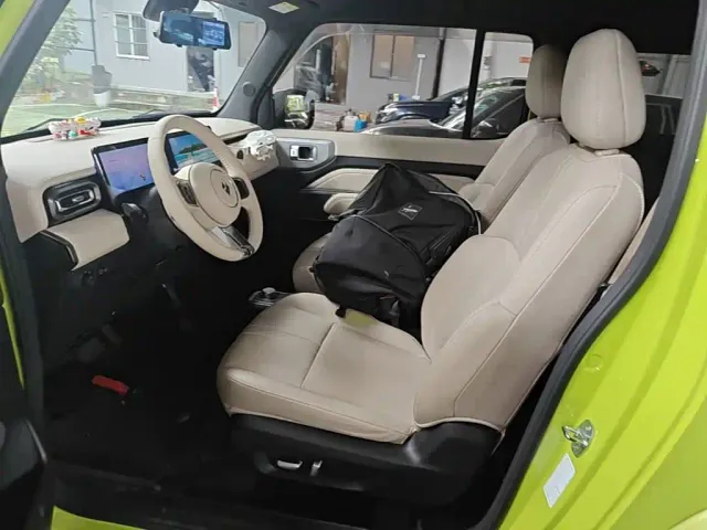 Baojun Yep — Фото автомобиля 16