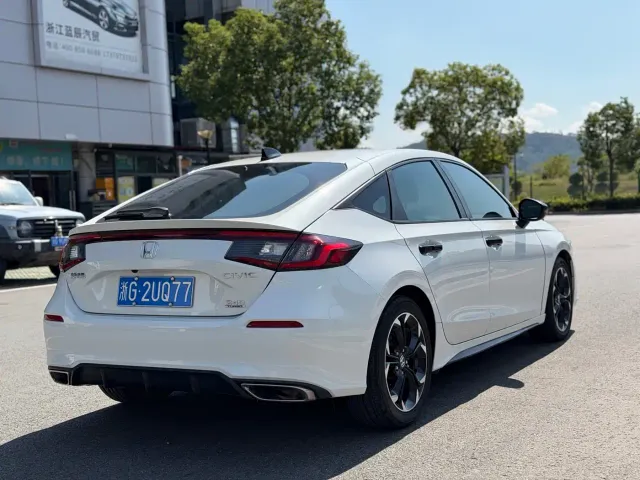 Honda Civic — Фото автомобиля 16