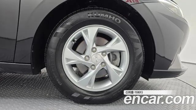 Hyundai AVANTE Avante (CN7) — Фото автомобиля 21