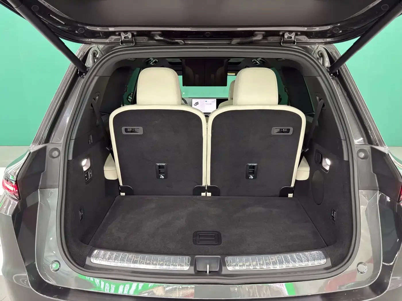 Li Auto Li Xiang L9 2025 Ultra Smart Renewal Edition — Фото автомобиля 12