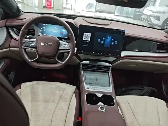 BYD Seal 07 DM-i — Фото автомобиля 5