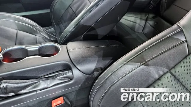 Ford Mustang — Фото автомобиля 24