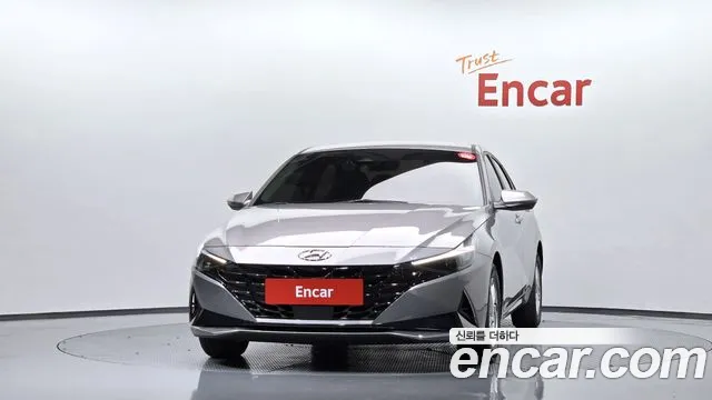 Hyundai Avante CN7 — Фото автомобиля 3