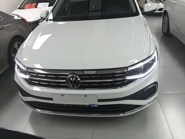Volkswagen Bora — Фото автомобиля 3