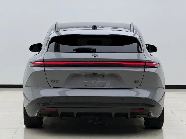 Nio ET5 Touring — Фото автомобиля 8