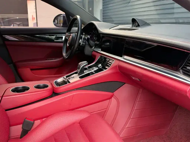Porsche Panamera — Фото автомобиля 13