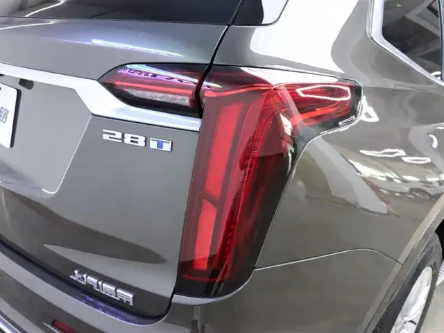 Cadillac XT6 — Фото автомобиля 29
