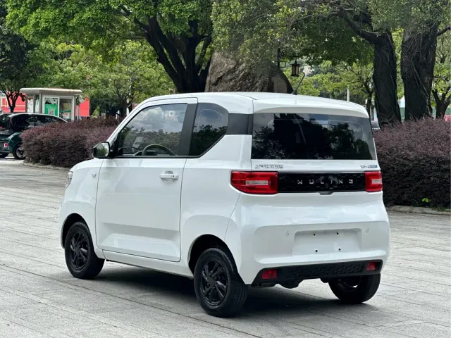 Wuling Hongguang Mini EV — Фото автомобиля 5