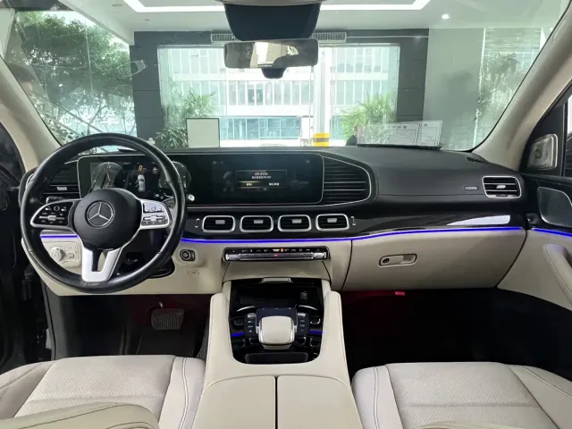 Mercedes-Benz GLE-Class — Фото автомобиля 12