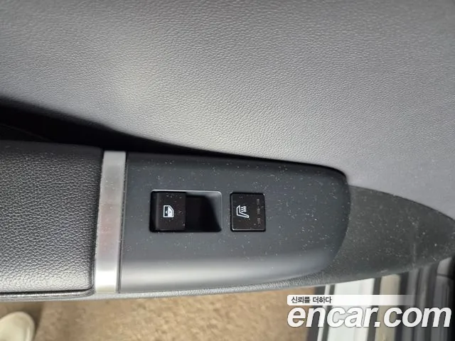 Hyundai Grandeur Grandeur (GN7) 2.5 Бензин 2WD — Фото автомобиля 17