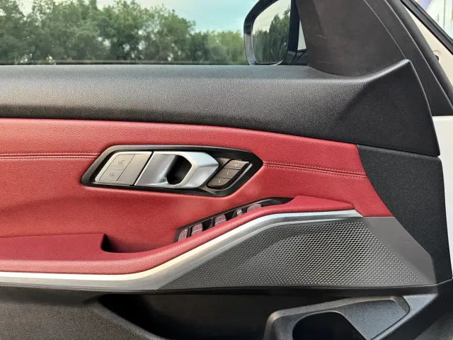 BMW 3 Series — Фото автомобиля 4