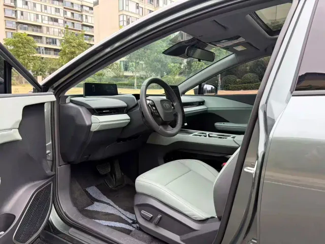 Toyota bZ3 — Фото автомобиля 13